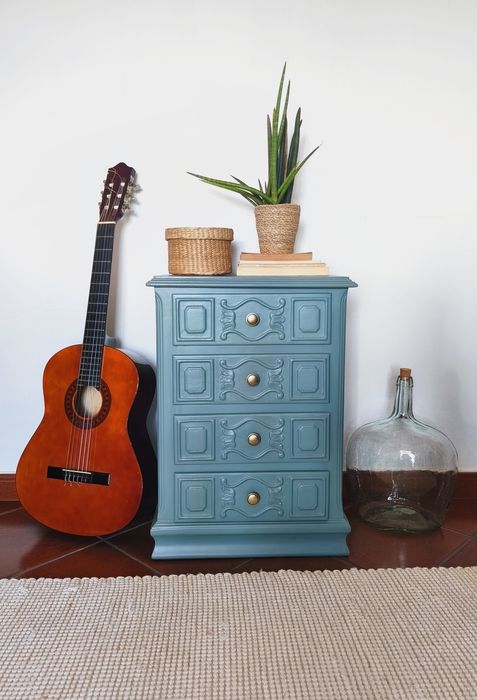 Cómoda/Mesa de Cabeceira Vintage/Moderna