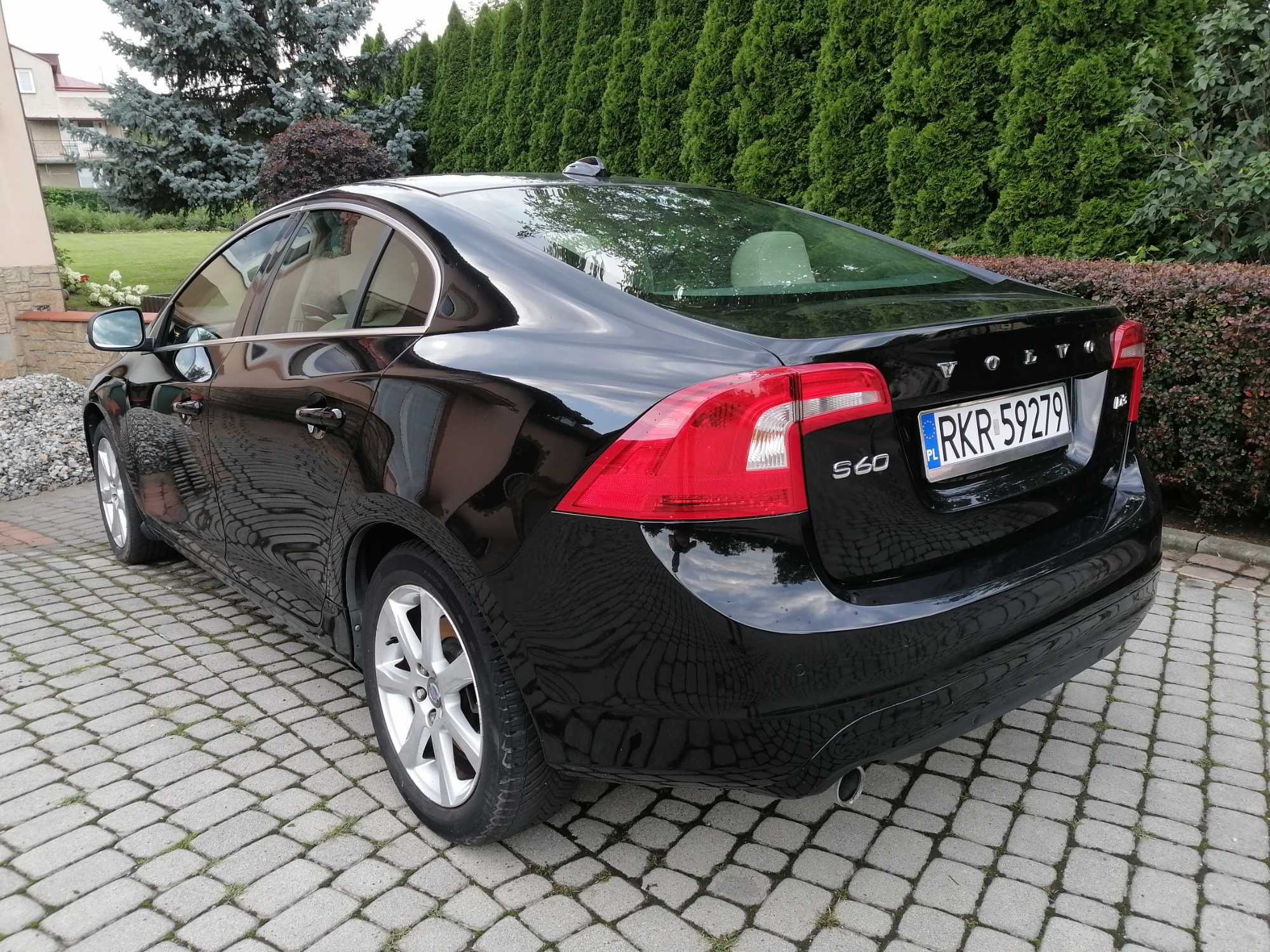 Volvo S60 2.0 D3 150ps - Momentum - stan bdb - 2015r