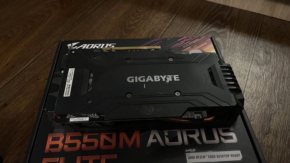 Gigabait GTX 1060 3 gb