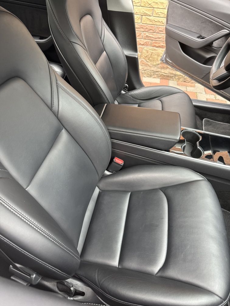 Tesla model 3 Dual motor