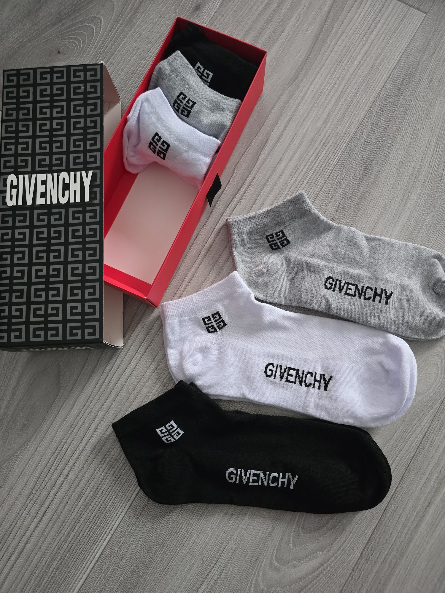 Pachnące skarpetki męskie damskie Givenchy 38-42