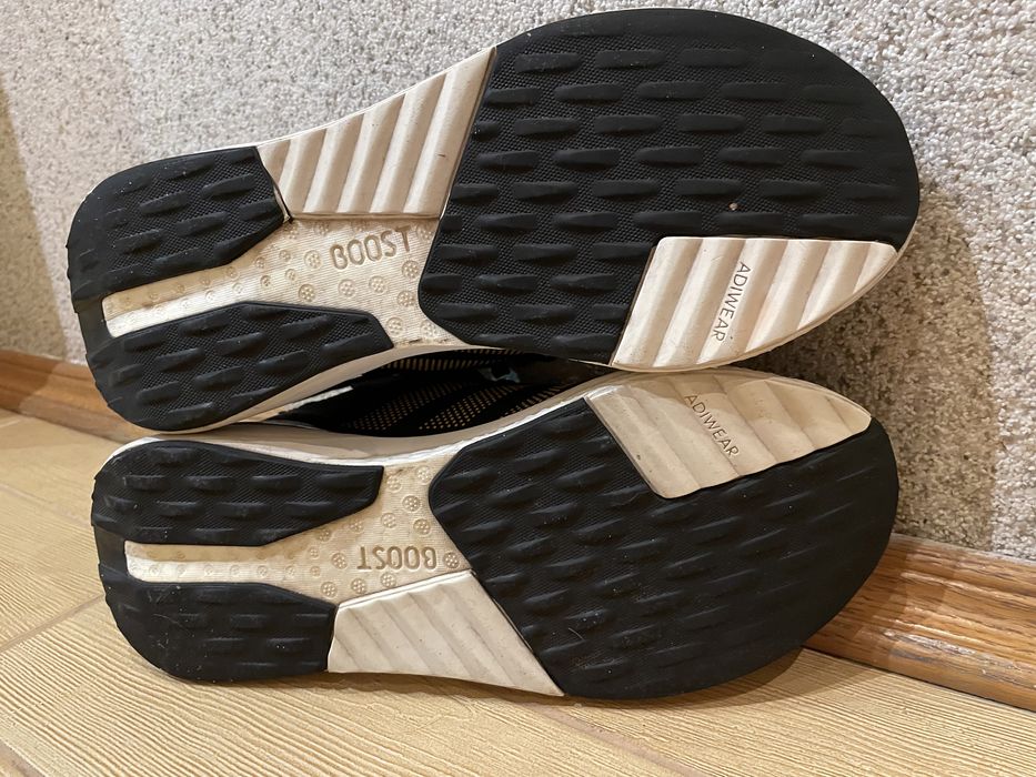 Кросівки AVRYN Adidas