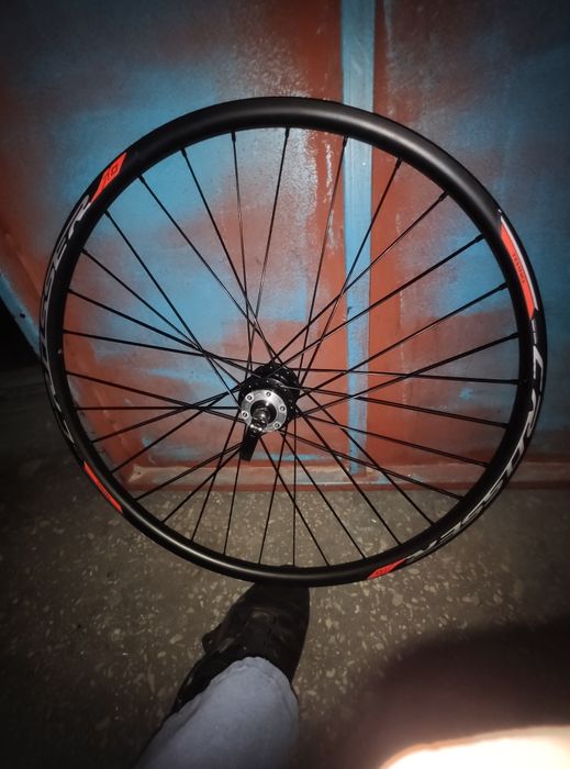 Обід заспицований з втулкою, педалі від Crosser.