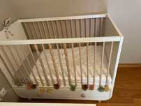 Cama de bebé com gaveta+ colchão (Ikea)
