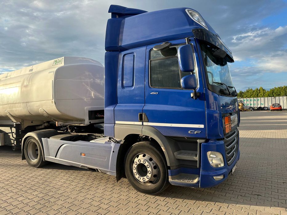 Ciągnik siodłowy DAF CF 450 ADR