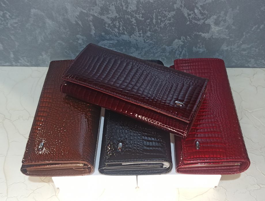 Кошелек женский кожаный лаковый ST гаманець жіночий шкіряний