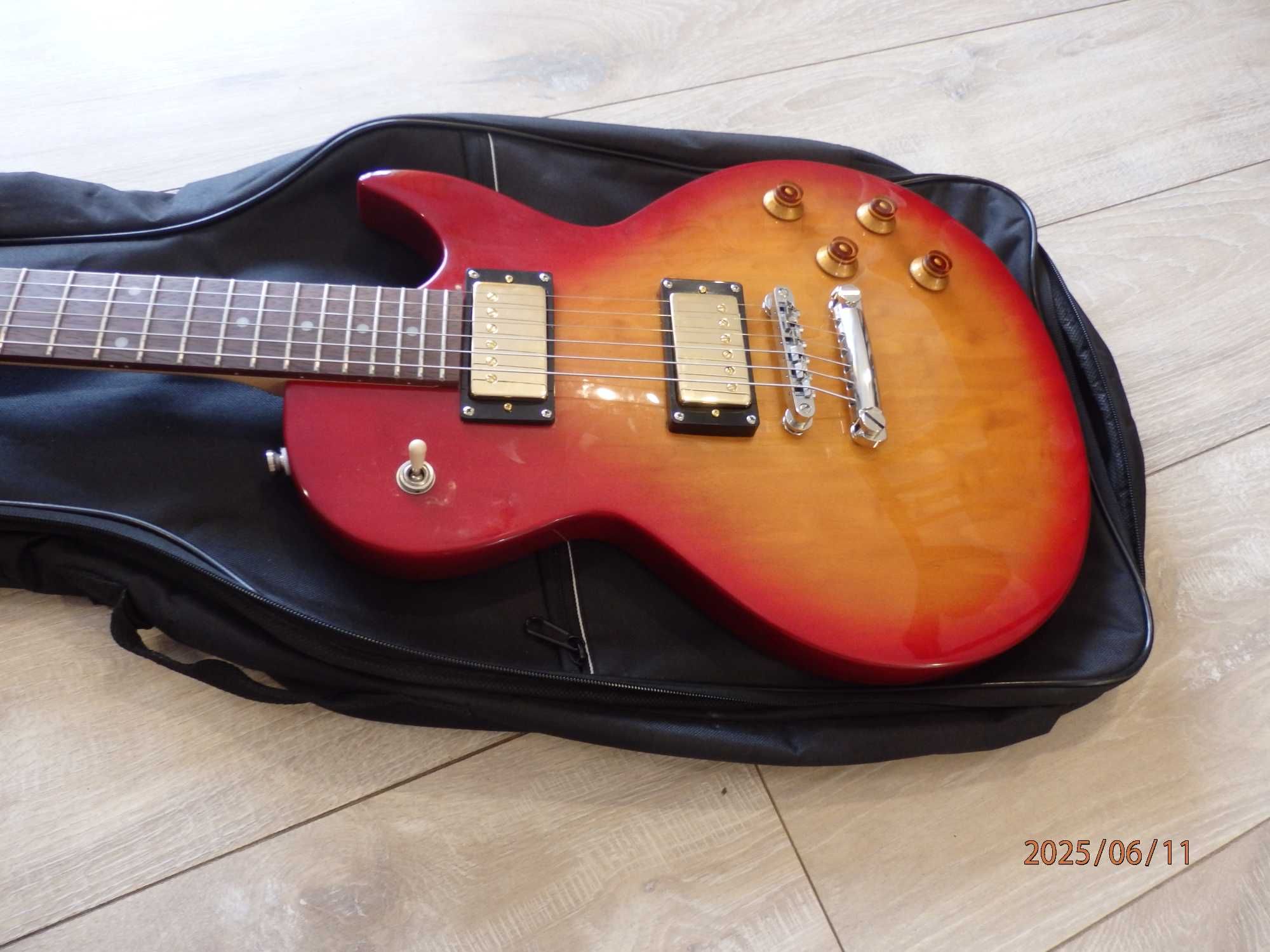 Cort CR100 z przet. Tonerider Alnico 2 Classic, osprzet Gotoh
