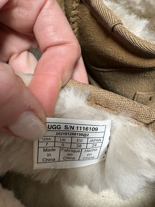 Продам  уги фирми ugg