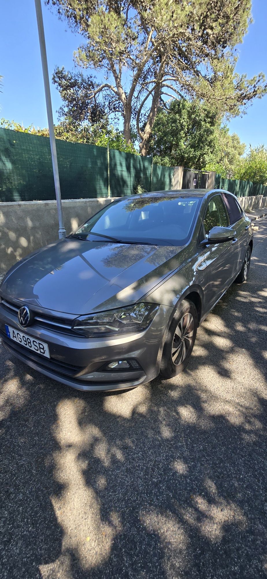 Volkswagen Polo 1.0 TSI Confortline (Cinza)