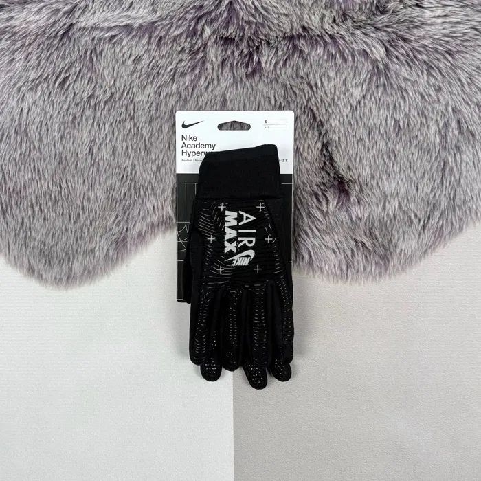 Перчатки nike aer max