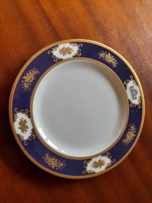 Prato de porcelana " Versalhes"