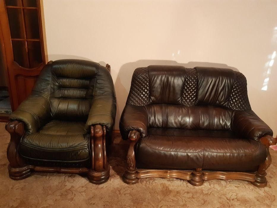 Диван та два крісла