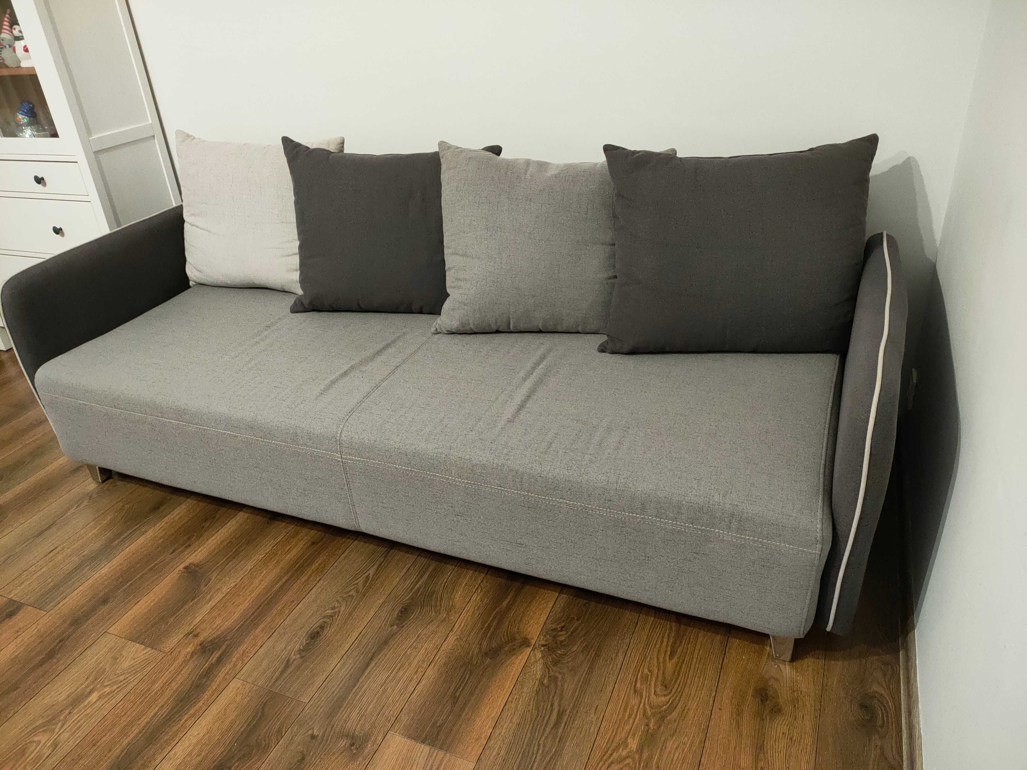 Sofa, kanapa z funkcją spania i pojemnikiem