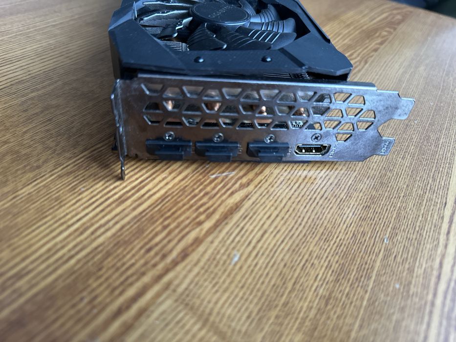 Karta graficzna Gigabyte Radeon RX 5600 XT GAMMING OC 6GB GDDR6 Poznań
