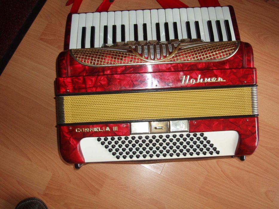 Akordeon Hohner Cornelia 96 b