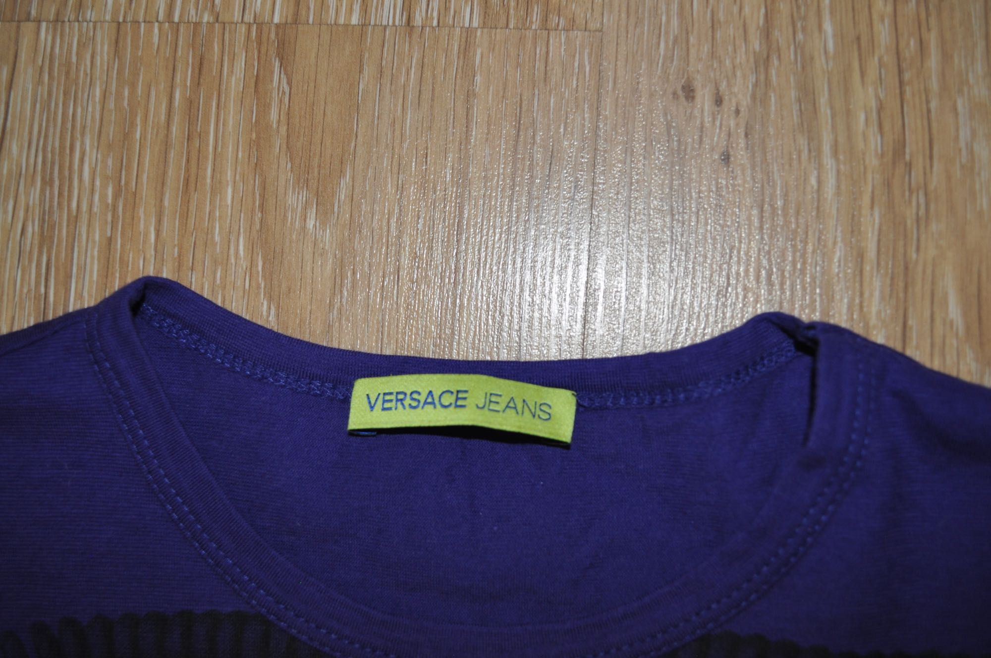 Фиолетовая футболка Versace Jeans ориг