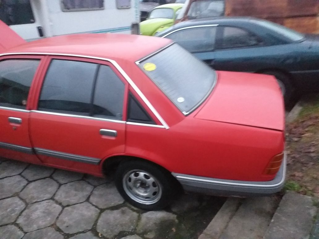 Opel Rekord 1985 23D kompletna dokumentacja zarejestrowany 5300zł