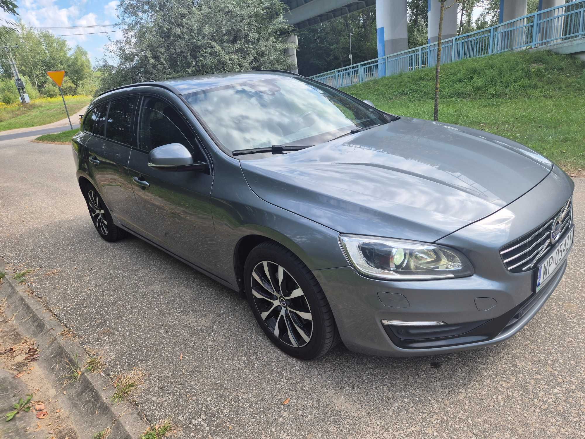 Volvo V60.   2.0 150km  2018r. Zarejestrowany!