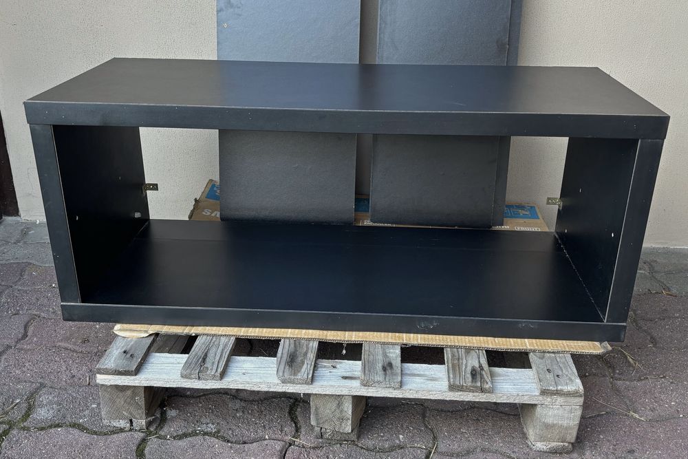 Komplet mebli fryzjerskich – szafki wiszące i lustro trójstronne