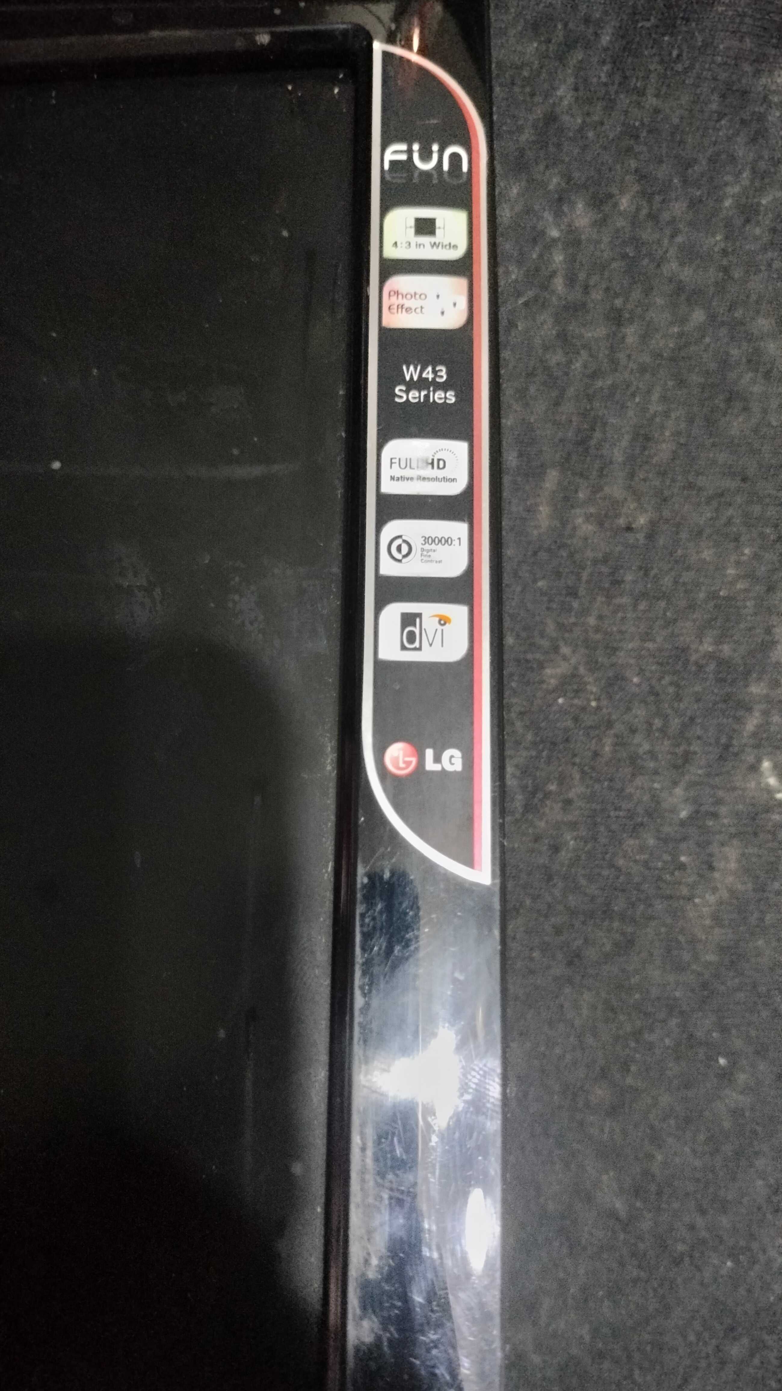 Monitor LG 60hz z kablami