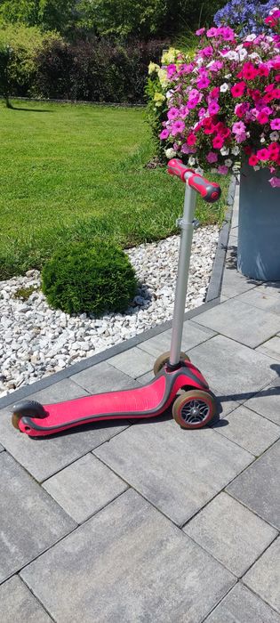 Hulajnoga Globber trójkołowa