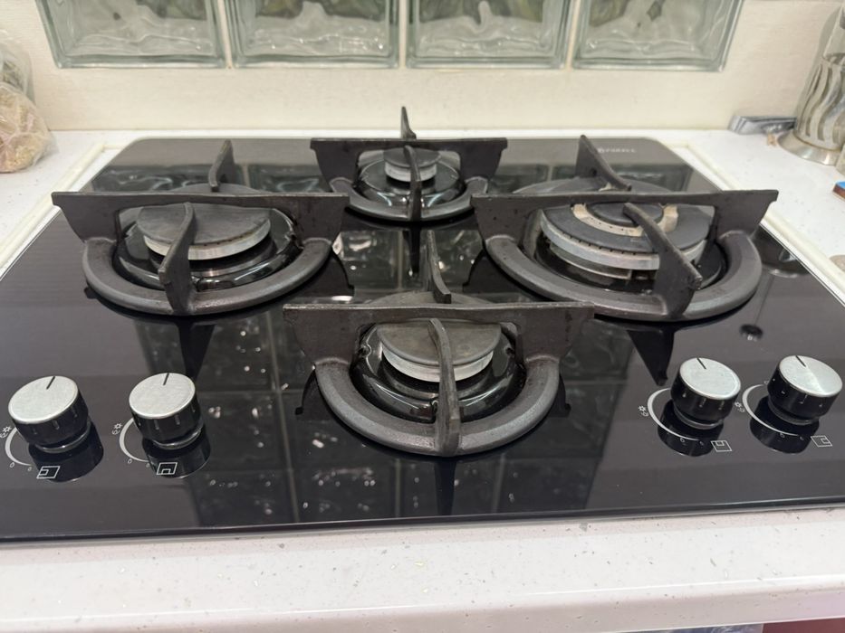 Варильня поверхня газова FORALL на 4 конфорки чорна