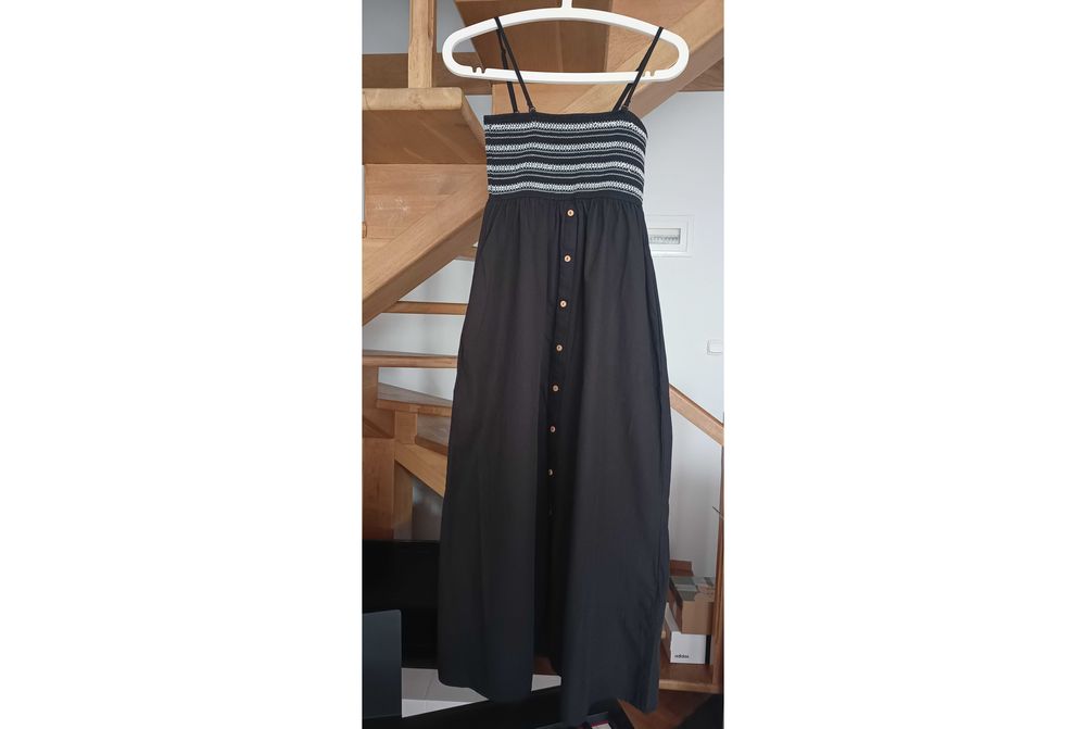 Długa czarna sukienka z białym wzorem - 100% bawełna