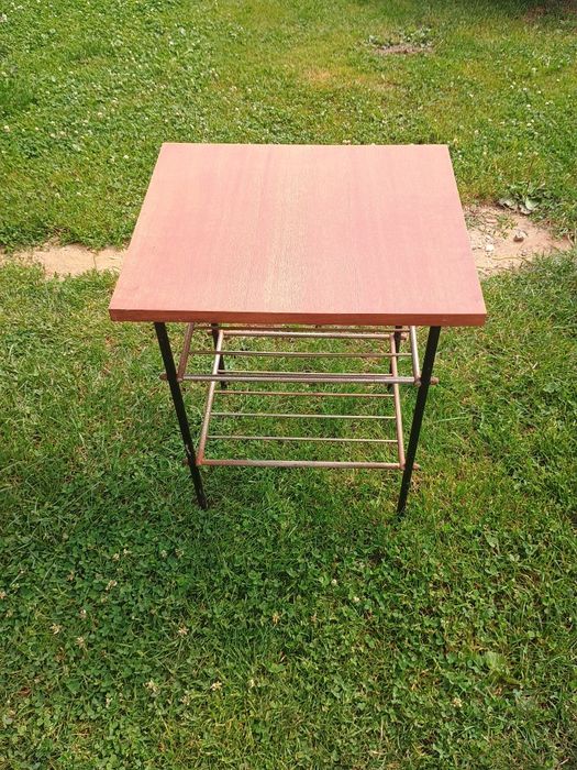 Sprzedam stolik mały