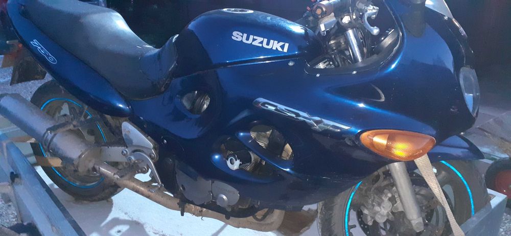 Suzuki gsx 600 750 f jajko części