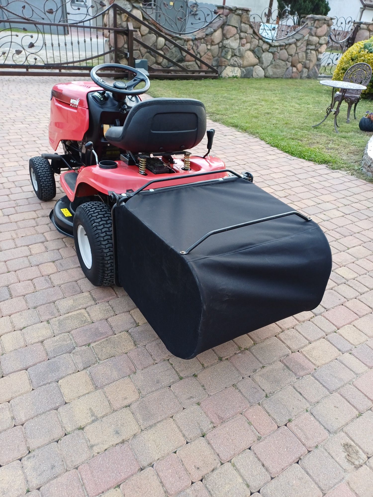 Traktorek kosiarka mtd smart rc 125 briggs stratton 12,5.hp