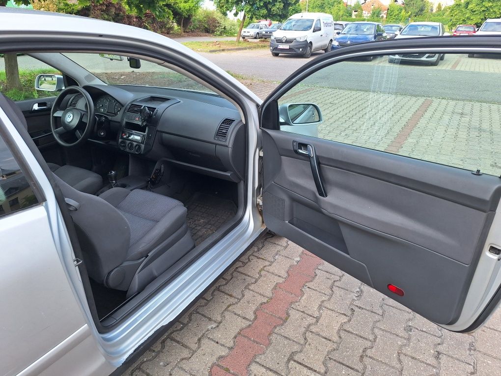 Volkswagen VW Polo IV 9N 1.4 16v 75KM 2002r. 3 drzwi