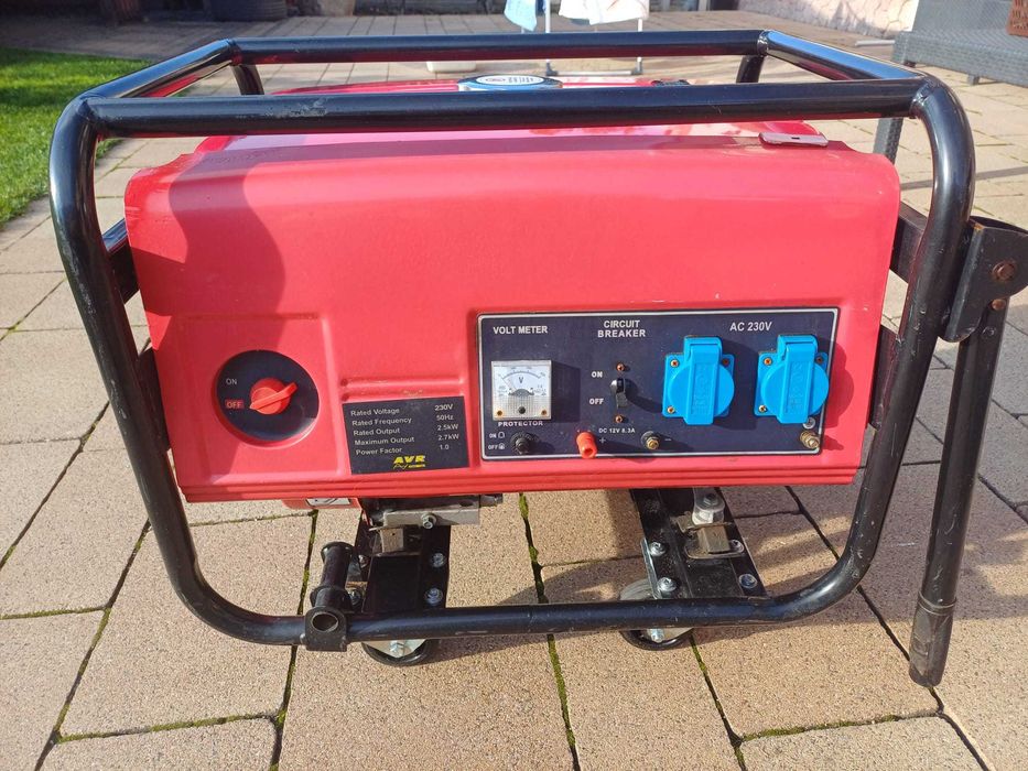Agregat prądotwórczy AVR 2,5 KW na kółkach