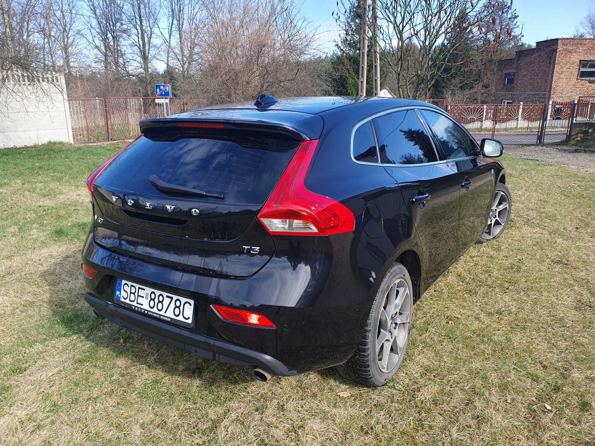 Volvo V40 2016 r Ocean Race ,2.0 benzyna,150 KM, przebieg 56000 km