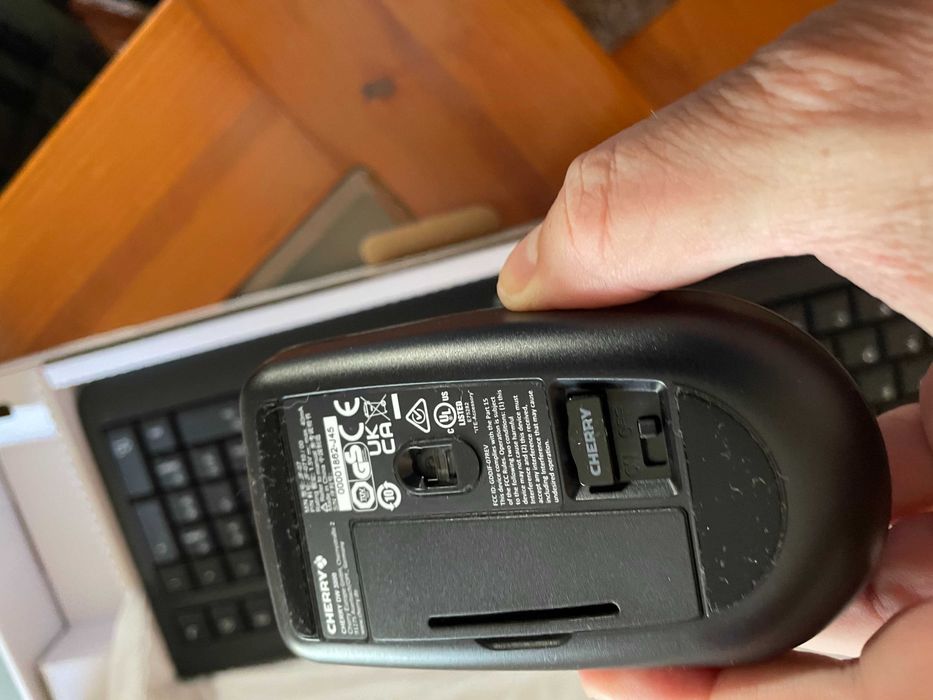 Wireless Keyboard Cherry - layout US International