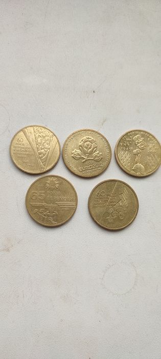 Монеты разные 1 гривна