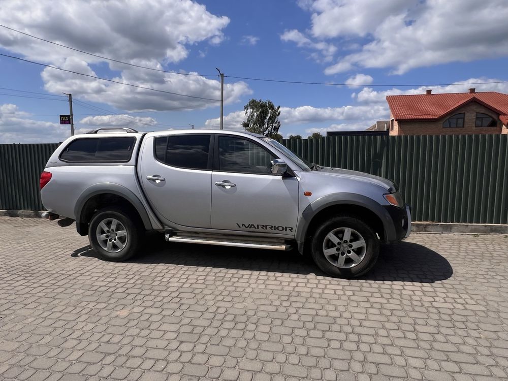 Mitsubishi L 200 super select