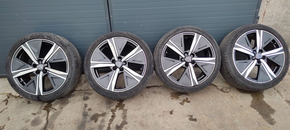 Peugeot 308 T10 felgi 18 komplet