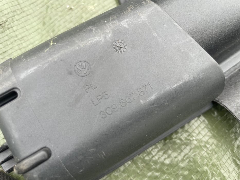 Vw Passat B6 roleta bagażnika