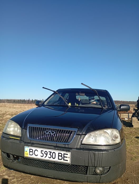 Чері амулет, на ходу