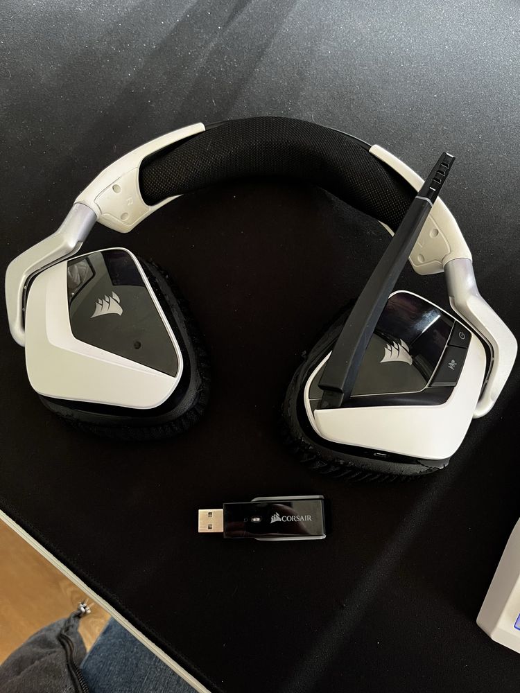 Corsair Void Elite