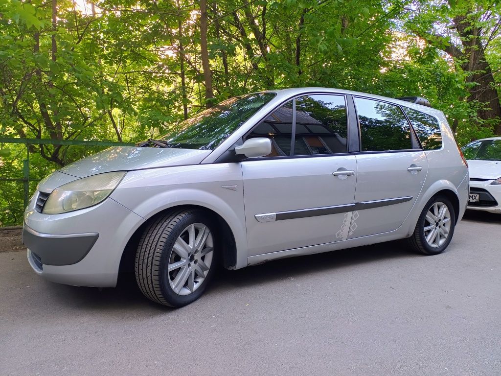 Renault Grand Scenic 2 1.9 dci