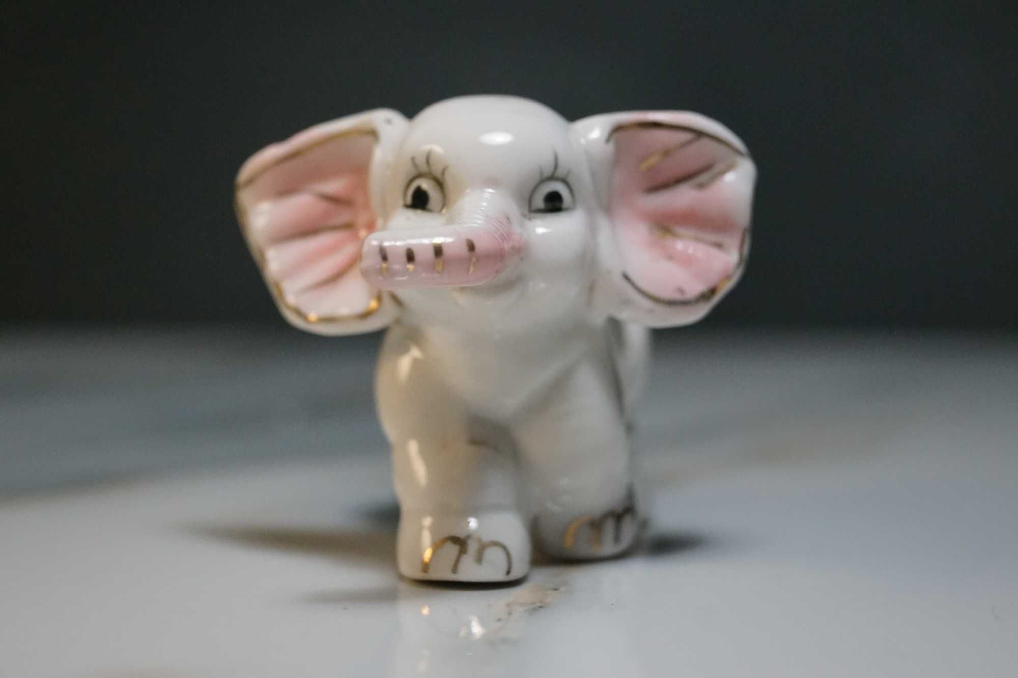 Porcelanowy słoń słonik na szczęście