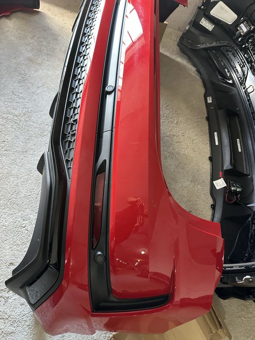 Бампер передній задній Audi Rs Q3 83A