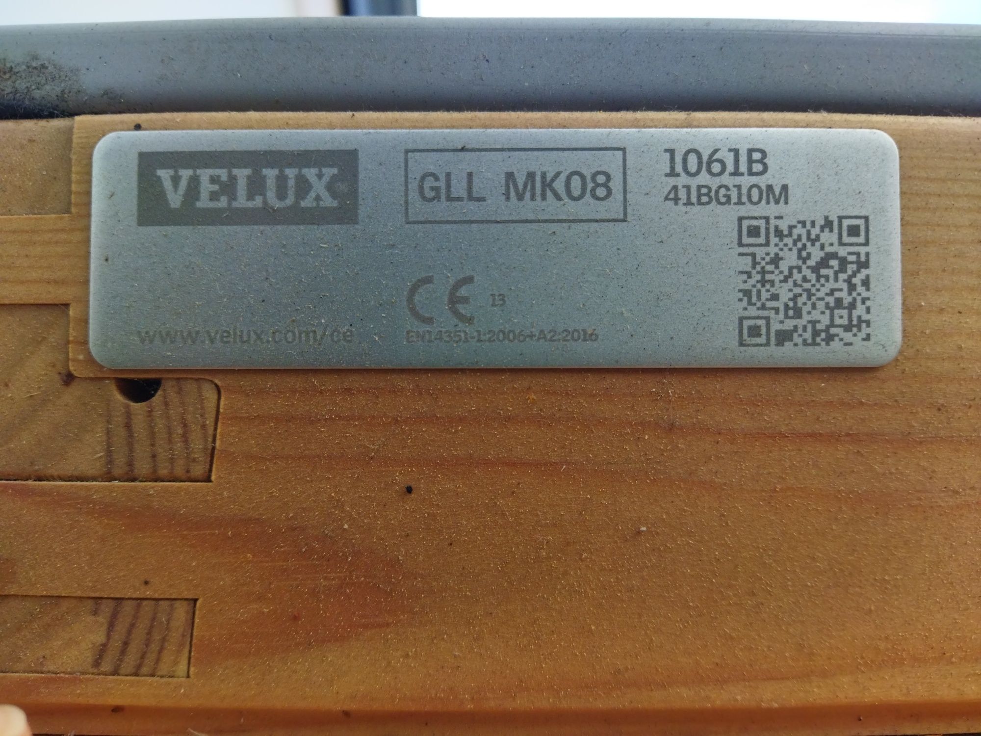 Markiza przeciwsłoneczna / solarna Velux