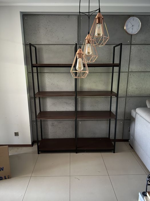 Loftowy regał recznie robiony