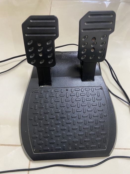 Руль thrustmaster tmx 900