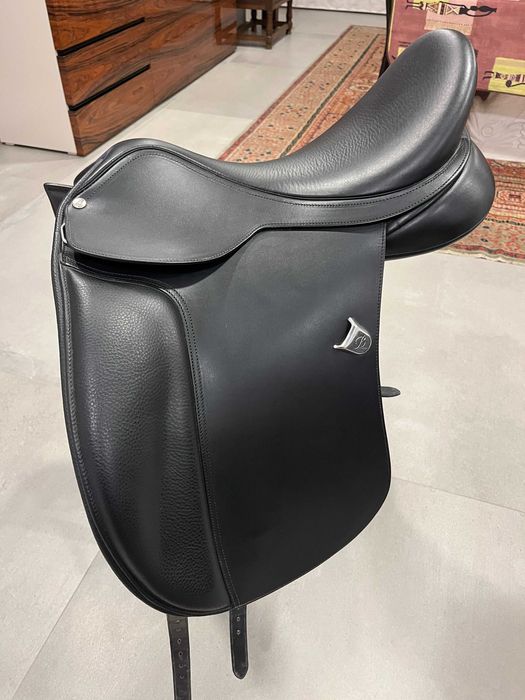 Selim Dressage, Bates Wide Preto 17.5", NOVO !