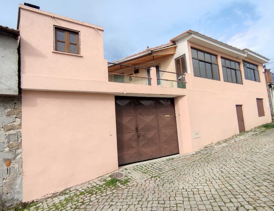 Moradia V4 em Lamas – A 10 minutos de Valpaços