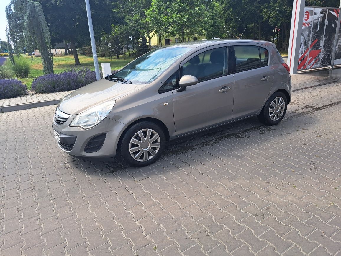 Opel corsa 1.2 b z Niemiec