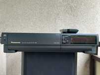 Panasonic NV-J45 z pilotem video magnetowid